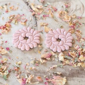 Boucles d’oreilles Brume – Rose – Bijou unique & fait-main