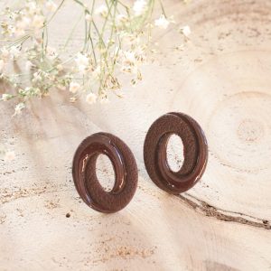Boucles d’oreilles Embruns – Brun cachou – Bijou unique & fait-main
