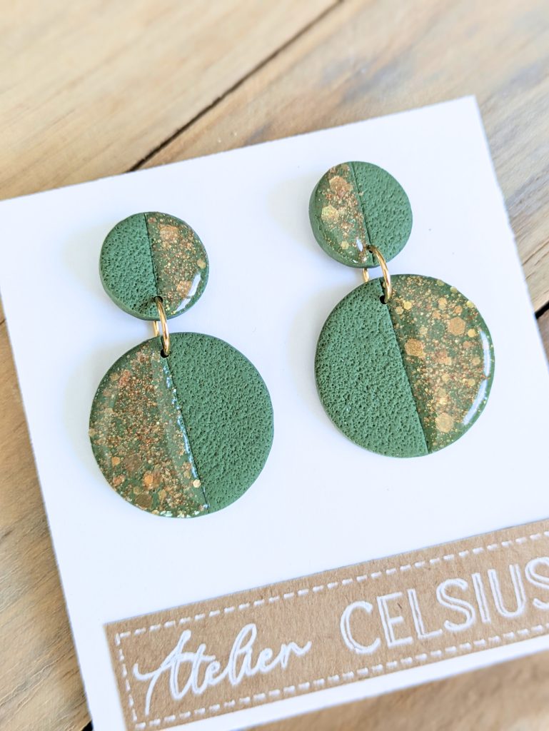 Boucles d&rsquo;oreilles Or / Vert – Bijou unique & fait-main