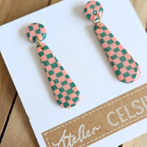 Boucles d&rsquo;oreilles Damier Rose / Vert – Bijou unique & fait-main
